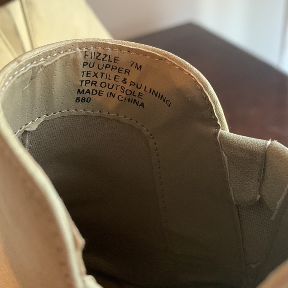 Madden Girl Off-White ankle boots - Picture 9 of 9